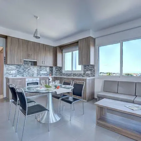 St. Elias - Modern One-bedroom Apartament Protaras