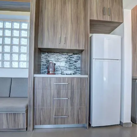 St. Elias - Modern One-bedroom *